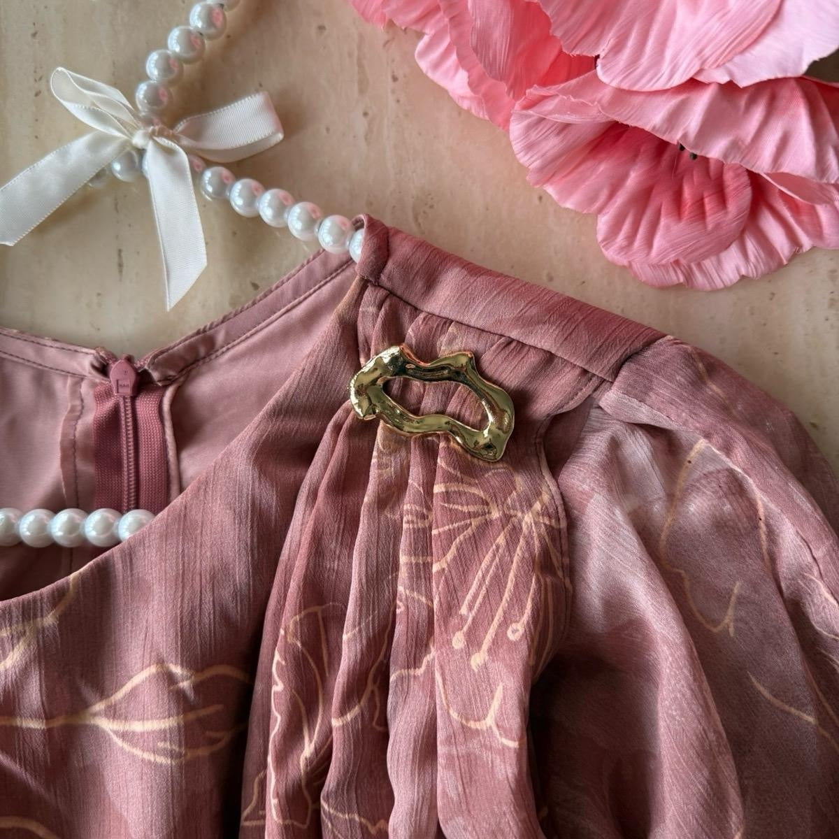 Esbah Modest Top